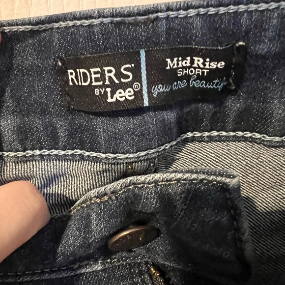 Riders by Lee mid rise short 16m. EUC. - Picture 2 of 5